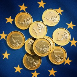 OKX klagt gestrandete Nutzer an, während Bybit Binance beim Ausstieg aus Europa folgt