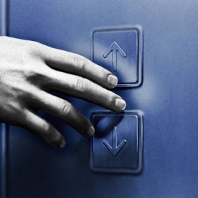 Charles Schwab July Earnings Reveal Record $7.1 Billion Revenue, How Will Stock React?