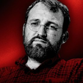 Charles Hoskinson beschuldigt Vitalik Buterin, seine eigene Quantenwette zu schützen